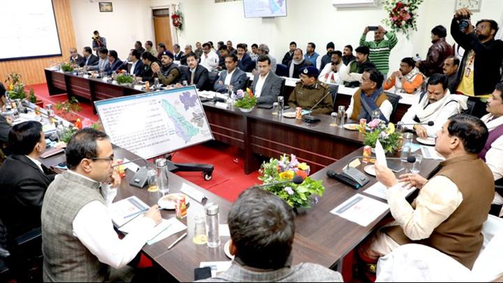 उज्जैन शहर के नालों एवं सीवरेज का पानी शिप्रा में न मिले, मुख्यमंत्री ने दिये सख्त निर्देश
